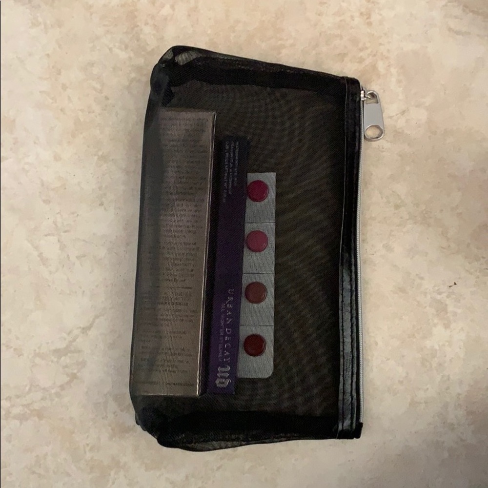 Urban Decay Naked Skin